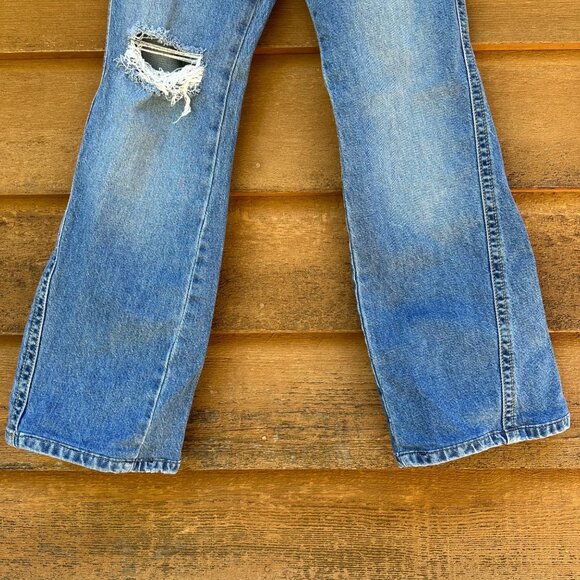 Levi's Noughtie's Bootcut Flower Hear Patches Blue Mid Rise Jeans Size 25 - Picture 3 of 11